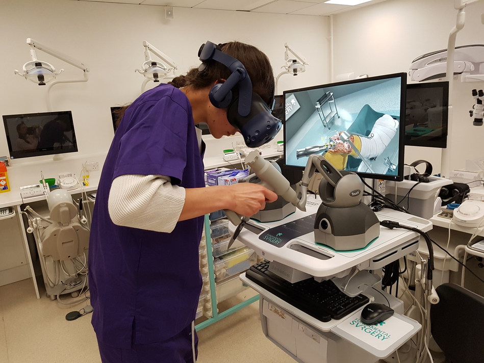 AAOS Approves CME Credits For Virtual Reality VR TKA Training
