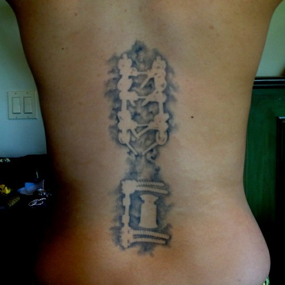spine tatoo 2